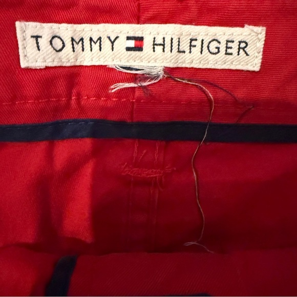 Y2K Tommy Hilfiger Red Mid Rise Circle O-Ring Pockets Shorts Sz 32 - Picture 4 of 10